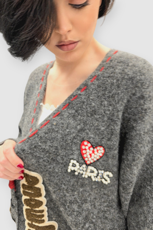 Ženski sivi džemper na kopčanje Bindi s V-izrezom i aplikacijom medvjedića