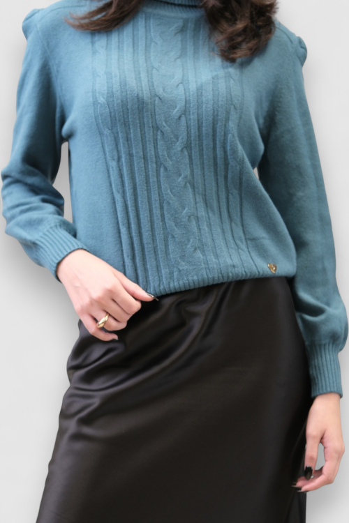 Ženski topliji džemper Maelle u petrolej boji s naboranim šavom na ramenima