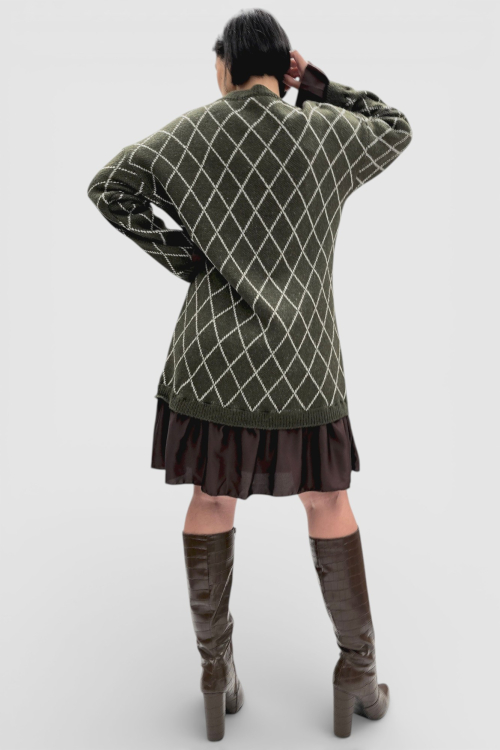 Zelena pletena haljina Cristal s dijamantnim uzorkom i satenskim rub s volanom