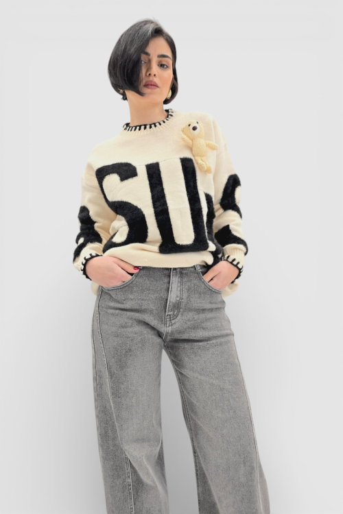 Ženski bež oversized džemper Carmen s medvjedićem