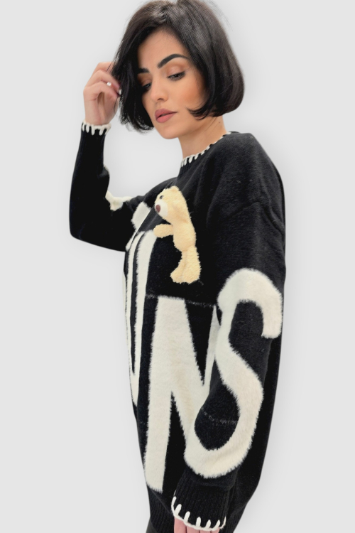 Ženski crni oversized džemper Carmen s medvjedićem