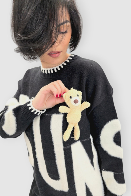 Ženski crni oversized džemper Carmen s medvjedićem