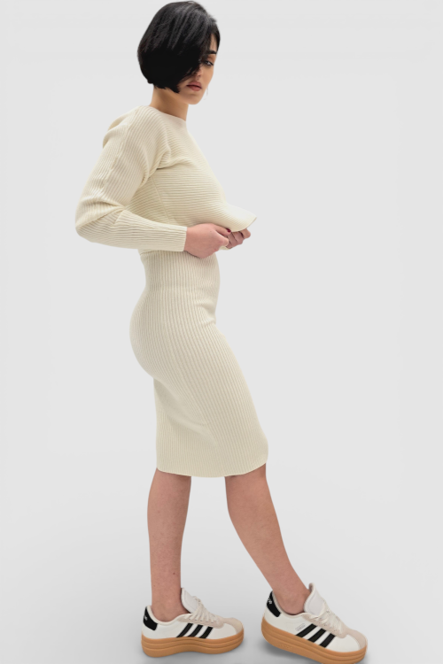 Komplet bež rebraste viskozne haljine i džempera Catrina