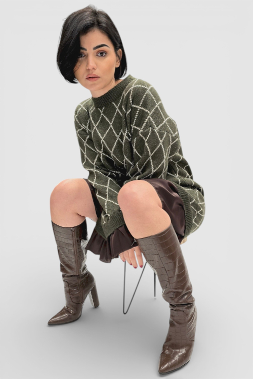 Zelena pletena haljina Cristal s dijamantnim uzorkom i satenskim rub s volanom