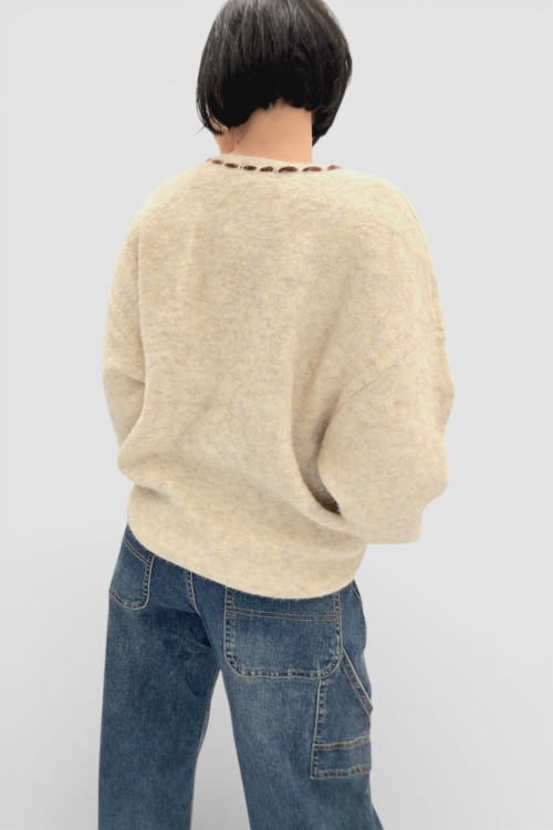 Ženski bež džemper na kopčanje Bindi s V-izrezom i aplikacijom medvjedića