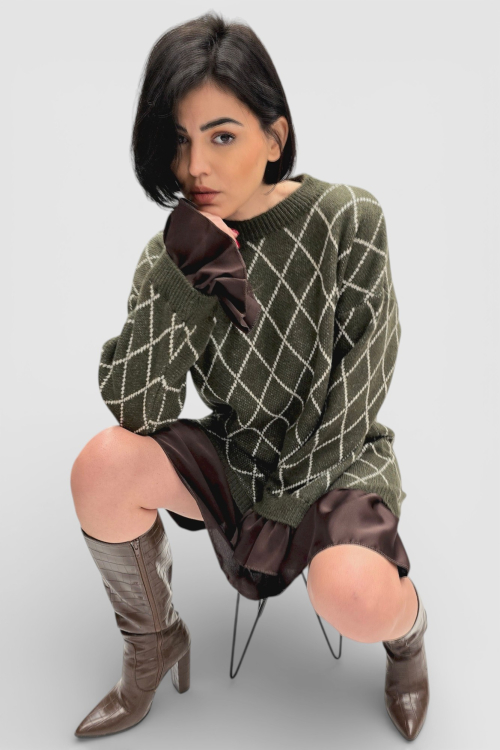 Zelena pletena haljina Cristal s dijamantnim uzorkom i satenskim rub s volanom