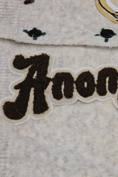 Ženski bež džemper na kopčanje Bindi s V-izrezom i aplikacijom medvjedića