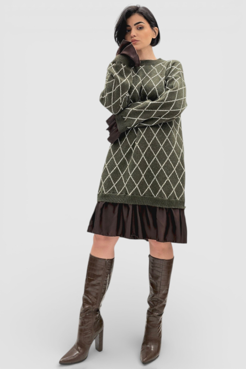 Zelena pletena haljina Cristal s dijamantnim uzorkom i satenskim rub s volanom