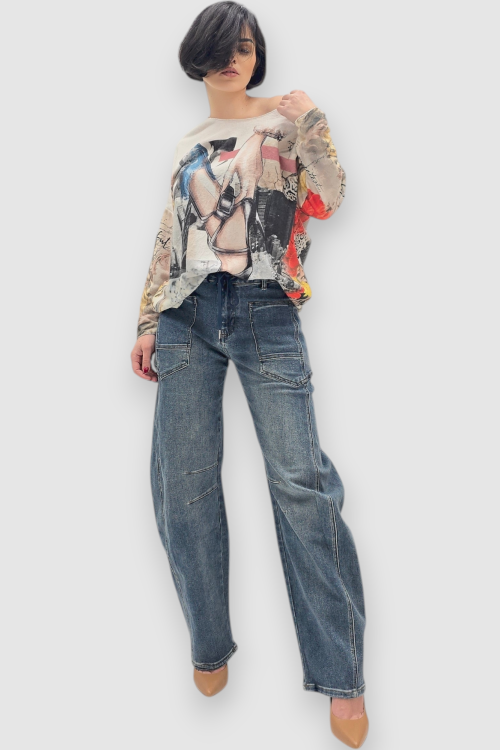 Ženska mekana majica Fara sa printom sandale i srebnim koncem na ovratniku